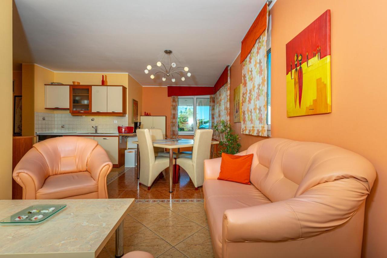 Apartman Rima Dramalj Esterno foto