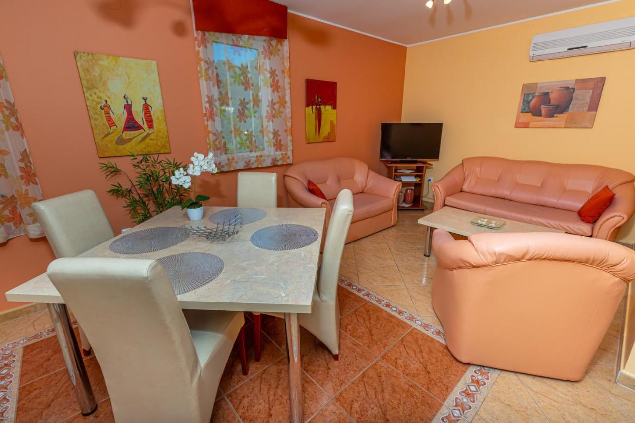 Apartman Rima Dramalj Esterno foto