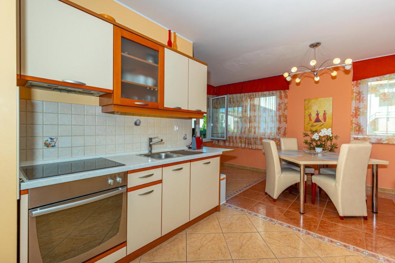 Apartman Rima Dramalj Esterno foto