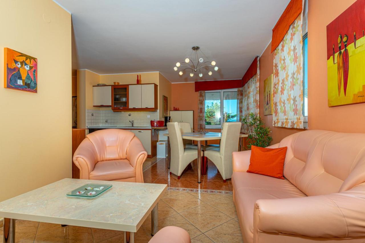 Apartman Rima Dramalj Esterno foto
