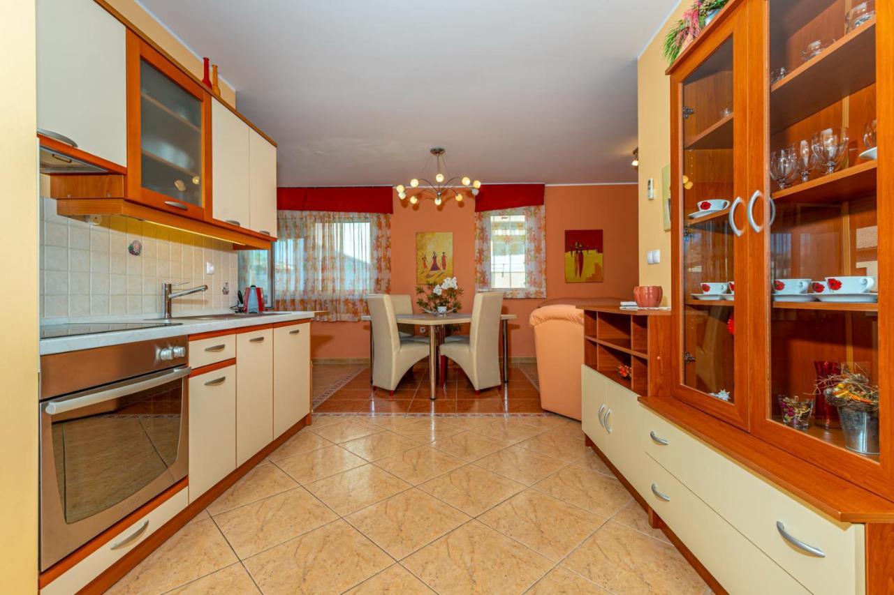 Apartman Rima Dramalj Esterno foto