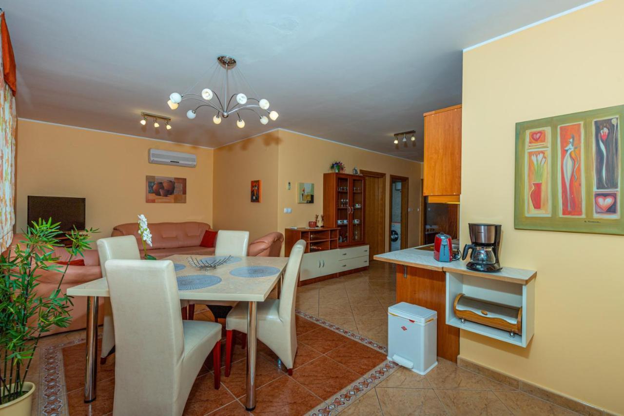 Apartman Rima Dramalj Esterno foto